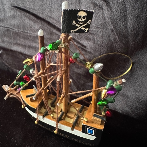 Vintage Provincetown MA. Handmade wood home decor, ornament, pirate ship - Picture 6 of 8